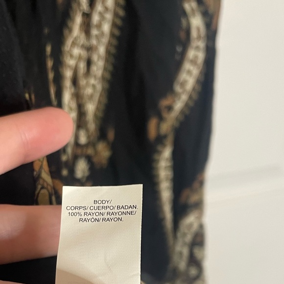 Lucky Brand Black and Gold Blouse - Picture 8 of 10